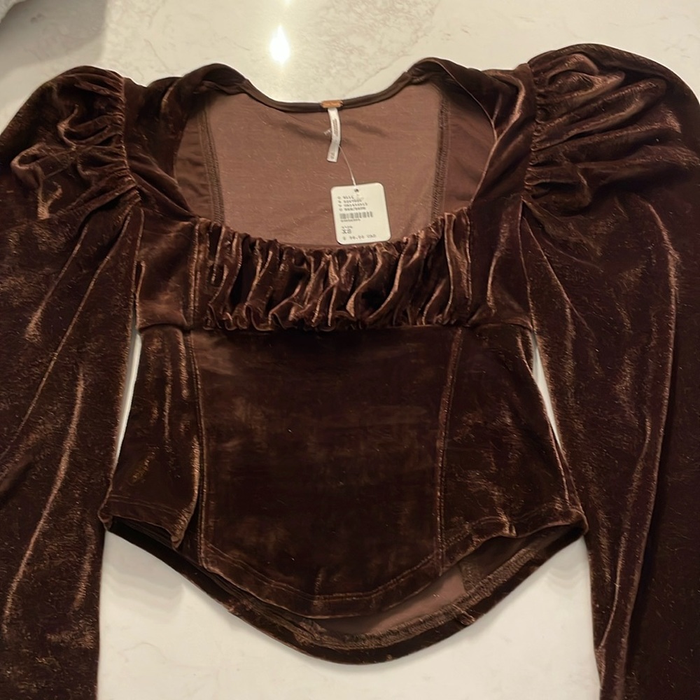 137a. Free People NWT velour corset to with long sleeves XS Brown